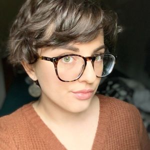 Meet your Posher, Amber